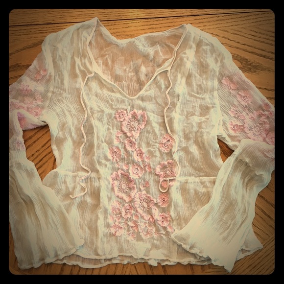 Tops - Sheer blouse with appliqués